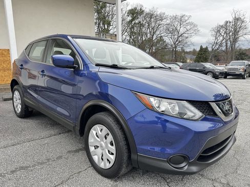 Used 2019 Nissan Rogue Sport S image 6