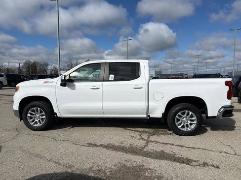 Used 2023 Chevrolet Silverado 1500 LT AWD/4WD image 6