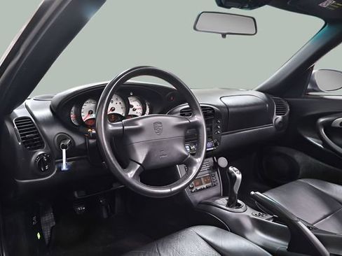 Used 2001 Porsche 911 Carrera 4 image 13