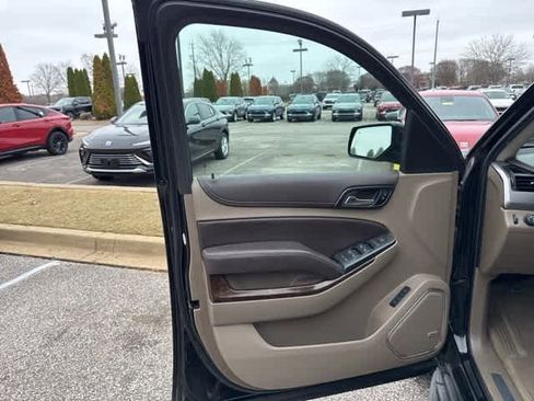 Used 2017 Chevrolet Tahoe LT image 5