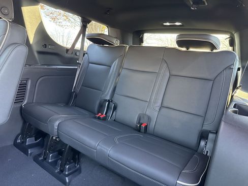 New 2026 GMC Yukon XL Elevation image 23