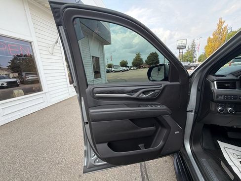 Certified 2023 GMC Yukon XL Denali AWD/4WD image 11