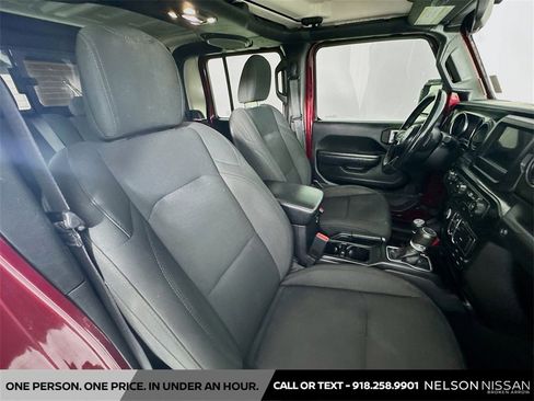 Used 2022 Jeep Gladiator Sport image 26