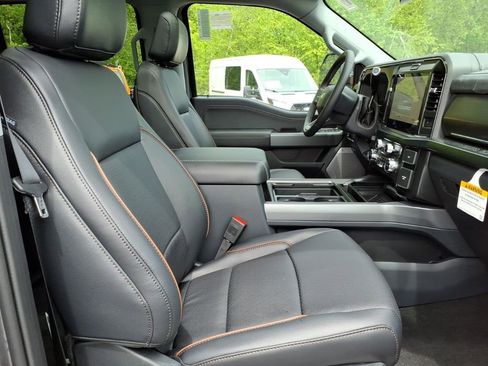 New 2026 Ford F350 Lariat w/ Black Appearance Package AWD/4WD image 13