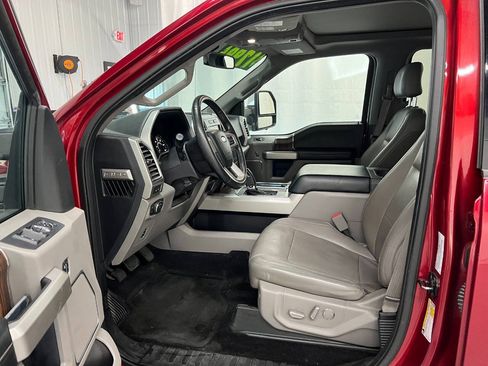 Used 2016 Ford F150 Lariat AWD/4WD image 6