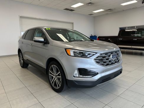 Used 2024 Ford Edge Titanium w/ Equipment Group 301A AWD/4WD image 4