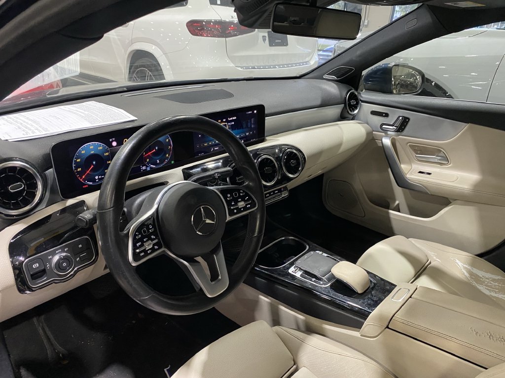 Used 2019 Mercedes-Benz A 220 image 2