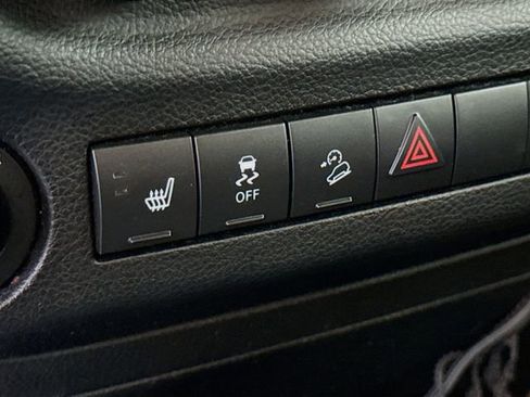 Used 2014 Jeep Wrangler Unlimited Altitude image 19