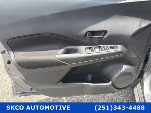 Used 2023 Nissan Kicks S FWD image 12