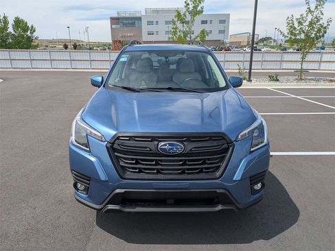 Used 2023 Subaru Forester Premium image 9
