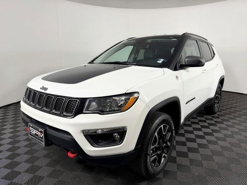 Used 2021 Jeep Compass Trailhawk AWD/4WD image 2