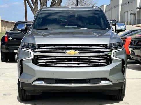 Used 2024 Chevrolet Suburban Premier image 9