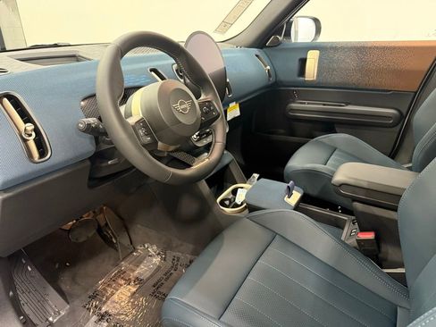 Certified 2025 MINI Cooper Countryman S w/ Comfort Package Max image 10