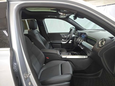 Certified 2026 Mercedes-Benz GLB 250 4MATIC image 10