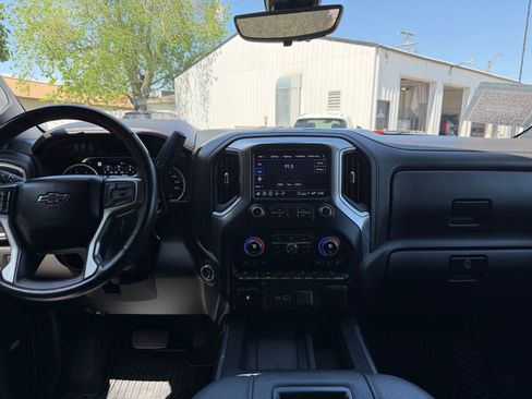 Used 2022 Chevrolet Silverado 2500 LTZ w/ LTZ Plus Package AWD/4WD image 18