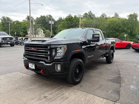 Used 2020 GMC Sierra 2500 AT4 w/ AT4 Premium Package AWD/4WD image 4