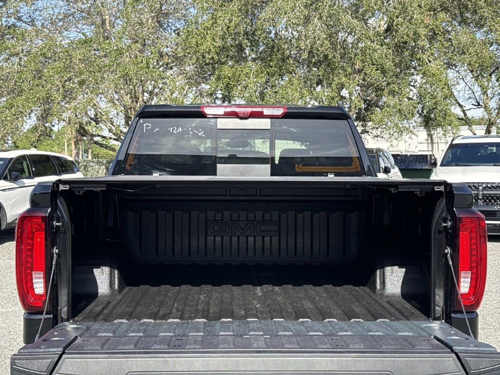 Used 2026 GMC Sierra 1500 AT4 w/ AT4 Premium Package AWD/4WD image 11