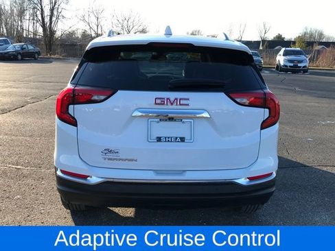 Certified 2021 GMC Terrain SLT w/ LPO, Floor Liner Package image 4