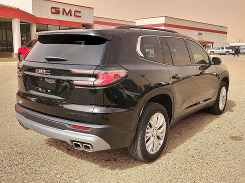 Used 2025 GMC Acadia Elevation w/ Elevation Premium Package image 4