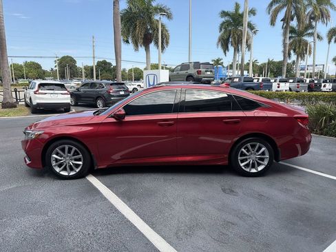 Used 2022 Honda Accord LX image 5