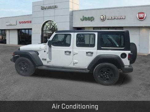 Used 2022 Jeep Wrangler Unlimited Sport AWD/4WD image 5