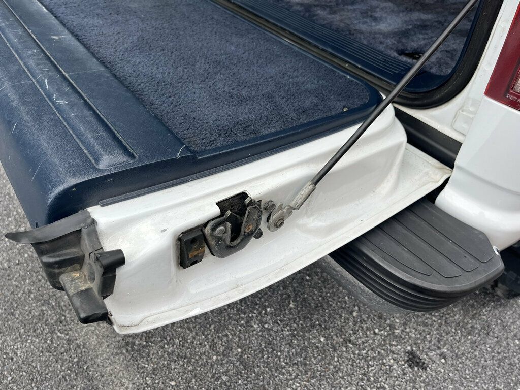 Used 1996 Chevrolet Tahoe 4WD 2-Door image 71