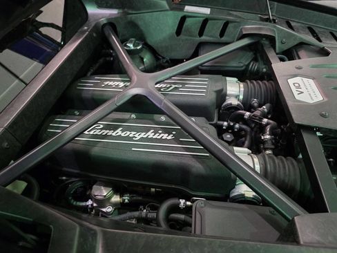 Used 2017 Lamborghini Huracan LP 610-4 Avio image 41