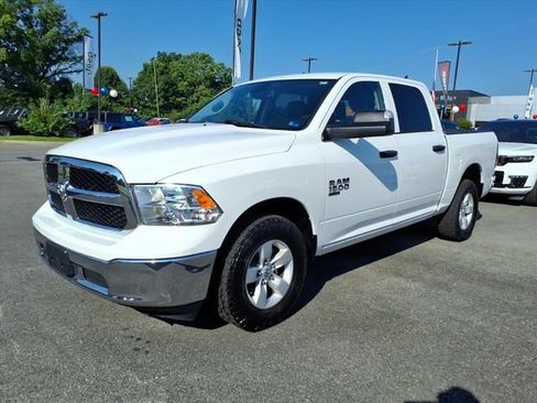 Used 2023 RAM 1500 Classic SLT w/ Trailer & Traction Group AWD/4WD image 8