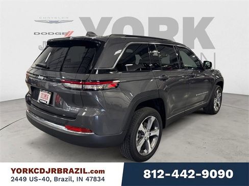 Used 2024 Jeep Grand Cherokee Limited image 5