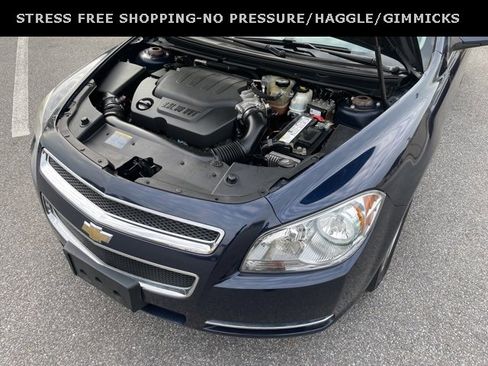 Used 2010 Chevrolet Malibu LT w/ HFV6 Engine Package image 11
