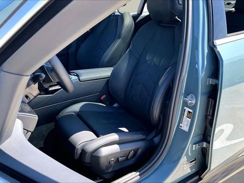 Used 2026 BMW 530i RWD image 7