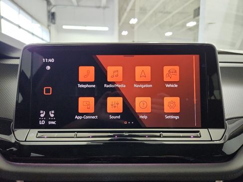 New 2026 Volkswagen Atlas Peak Edition AWD/4WD image 17