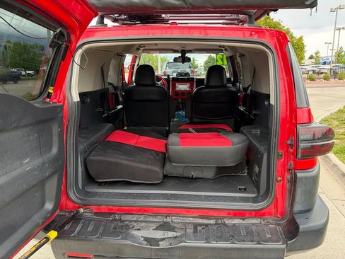 Used 2012 Toyota FJ Cruiser 4WD w/ Trail Teams Special Edition image 18
