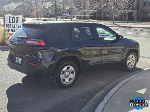 Used 2016 Jeep Cherokee Sport w/ Safety Group image 9
