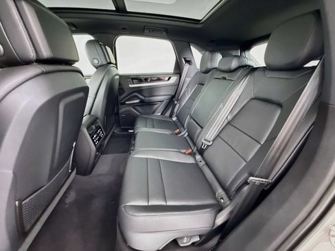 New 2026 Porsche Cayenne AWD/4WD image 24