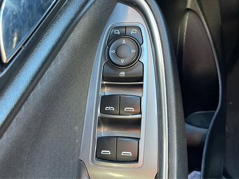 Used 2020 Chevrolet Malibu LT image 18