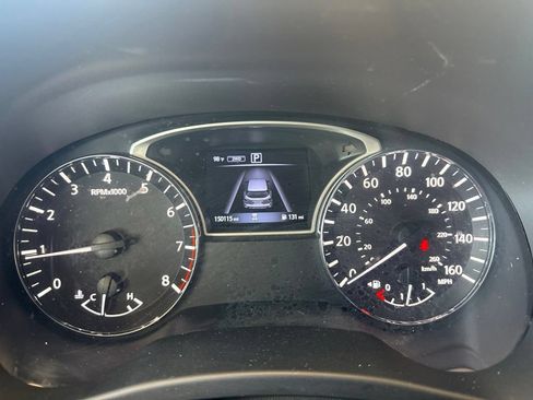 Used 2019 Nissan Pathfinder S AWD/4WD image 19