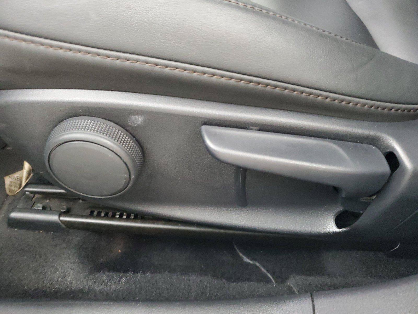 Used 2024 MAZDA MAZDA3 s FWD image 20