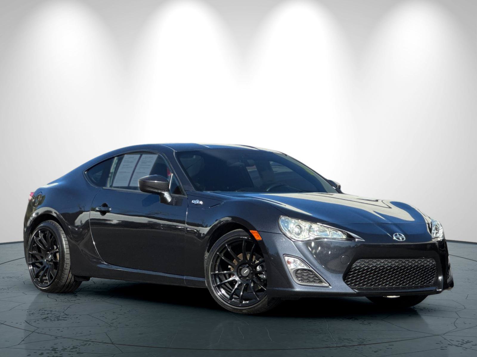 Used 2016 Scion FR-S RWD image 2