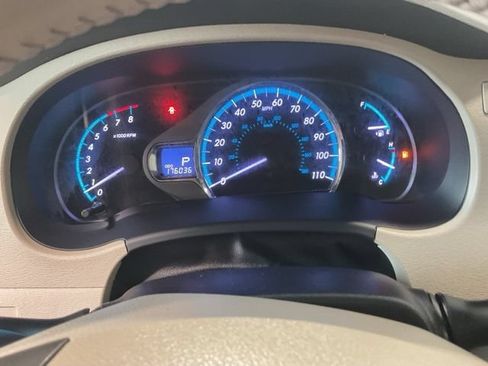 Used 2014 Toyota Sienna XLE FWD image 21