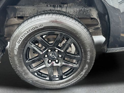 Used 2023 Chevrolet Silverado 1500 Custom w/ LPO, Dark Essentials Package RWD image 17