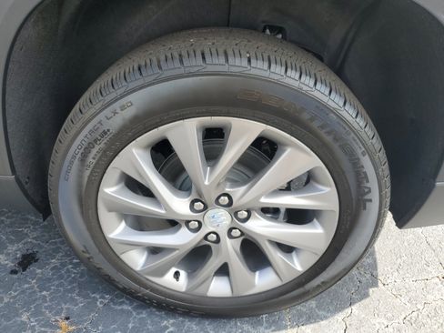 New 2026 Buick Enclave Preferred image 6