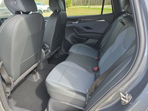 New 2026 Volkswagen Tiguan SE R-Line image 35