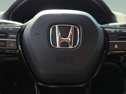 Used 2023 Honda Civic LX image 32