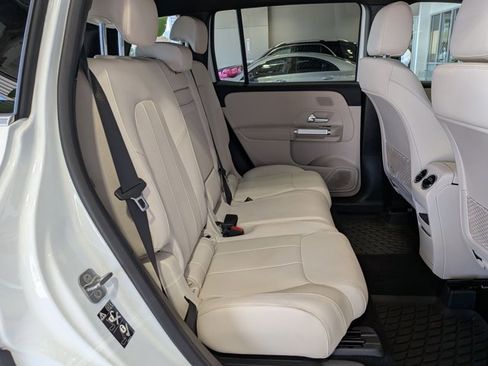 Used 2026 Mercedes-Benz GLB 250 image 19