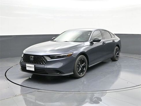 New 2025 Honda Accord SE image 1