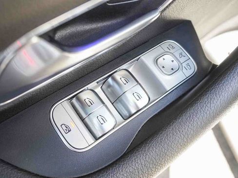 Used 2024 Mercedes-Benz GLE 350 4MATIC image 23