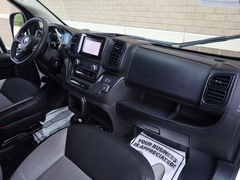 Used 2024 RAM ProMaster 2500 w/ Convenience Group FWD image 24