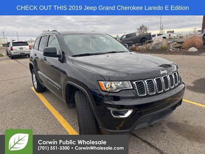 Used 2019 Jeep Grand Cherokee Laredo
