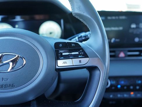 Used 2022 Hyundai Elantra SEL w/ Convenience Package image 26